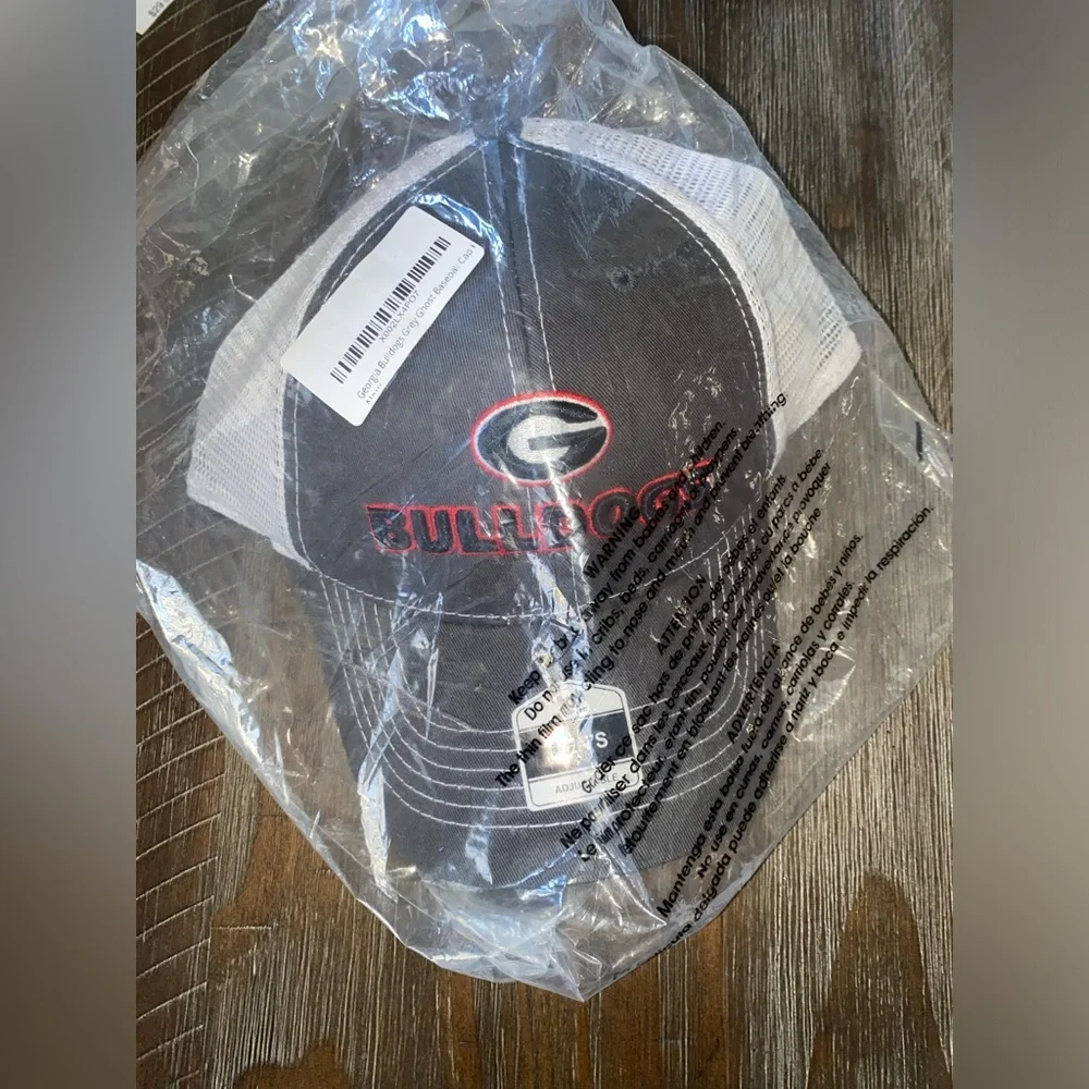 Georgia Bulldog Gray Ghost SnapBack Baseball Cap - Picture 2 of 6